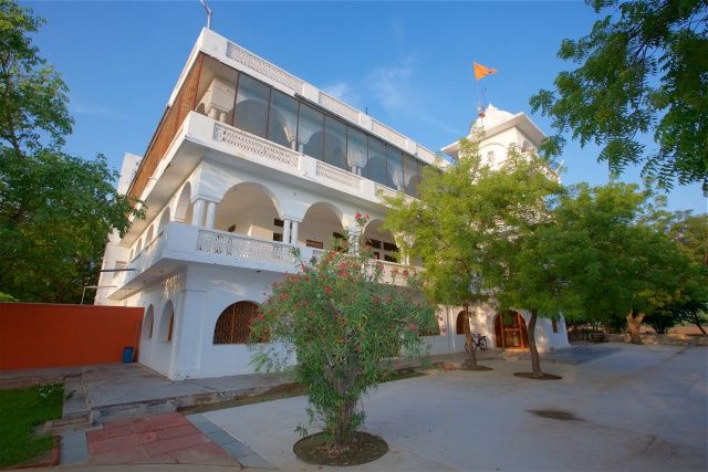 Yoga in Daily Life Foundation Sri Devpuriji Ashram